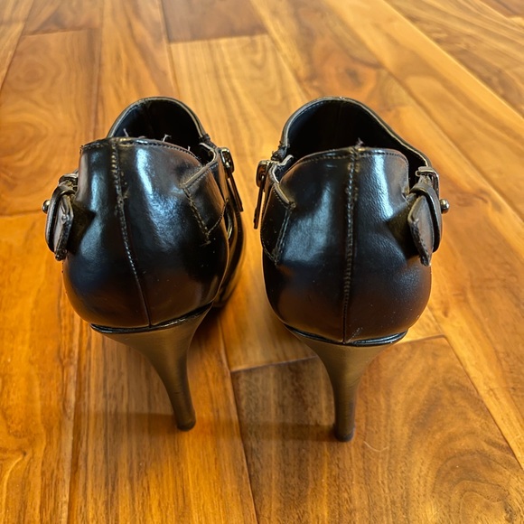 Guess ankle heels boots - Picture 3 of 5